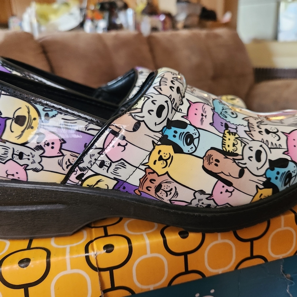 INGARO Brandy MULT Dog Clogs - Picture 6 of 9